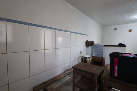 Casa à venda com 130m², 4 quartos e 2 vagasCozinha/casa fundos