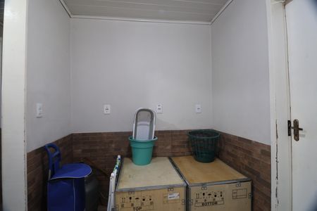 Casa à venda com 130m², 4 quartos e 2 vagaslavanderia