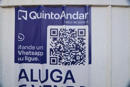 Casa à venda com 130m², 4 quartos e 2 vagasPlaca