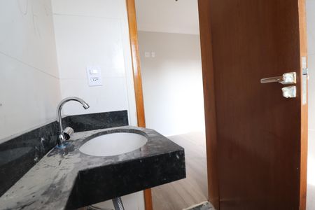 Apartamento à venda com 94m², 2 quartos e 2 vagasBanheiro da Suíte