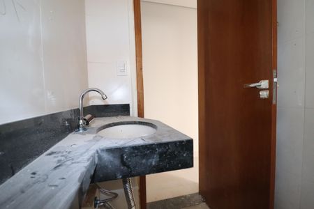 Apartamento à venda com 94m², 2 quartos e 2 vagasBanheiro Social