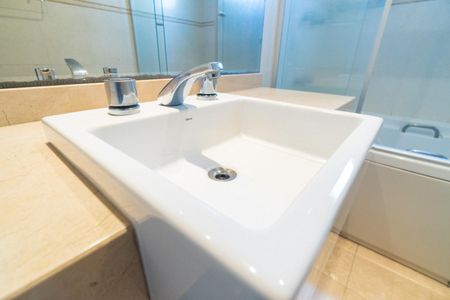 Apartamento à venda com 143m², 3 quartos e 3 vagas Apartamento à venda com 143m², 3 quartos e 3 vagasBanheiro da Suíte 2 Detalhe