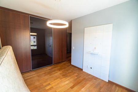 Apartamento à venda com 143m², 3 quartos e 3 vagas Apartamento à venda com 143m², 3 quartos e 3 vagasSuite 2