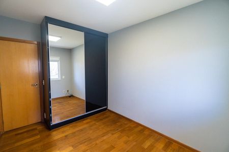 Apartamento à venda com 143m², 3 quartos e 3 vagas Apartamento à venda com 143m², 3 quartos e 3 vagasSuite 1