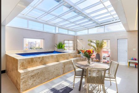 Apartamento à venda com 185m², 3 quartos e 2 vagas Apartamento à venda com 185m², 3 quartos e 2 vagasEspaço Gourmet/Piscina