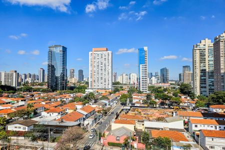 Apartamento à venda com 185m², 3 quartos e 2 vagas Apartamento à venda com 185m², 3 quartos e 2 vagasVista do Espaço Gourmet/Piscina