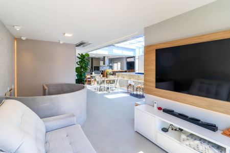 Apartamento à venda com 185m², 3 quartos e 2 vagas Apartamento à venda com 185m², 3 quartos e 2 vagasSala de TV