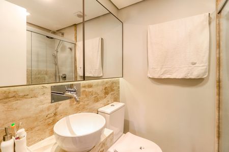 Apartamento à venda com 185m², 3 quartos e 2 vagas Apartamento à venda com 185m², 3 quartos e 2 vagasBanheiro Social