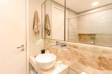 Apartamento à venda com 185m², 3 quartos e 2 vagas Apartamento à venda com 185m², 3 quartos e 2 vagasBanheiro Social