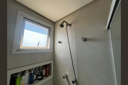 Apartamento à venda com 87m², 2 quartos e 2 vagasBanheiro da Suíte 2