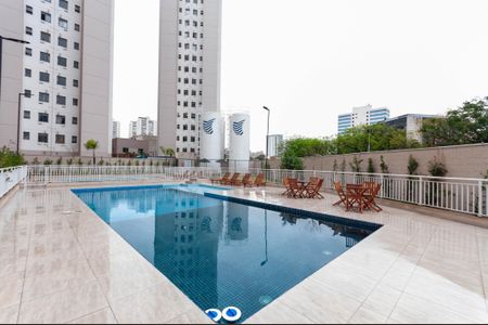 Apartamento à venda com 42m², 2 quartos e sem vagaÁrea Comum - Piscina