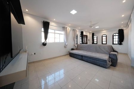 Casa à venda com 271m², 6 quartos e 5 vagasSala 2