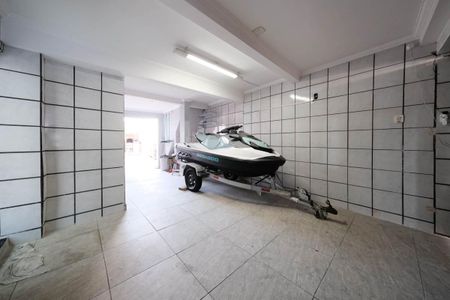 Casa à venda com 271m², 6 quartos e 5 vagasGaragem