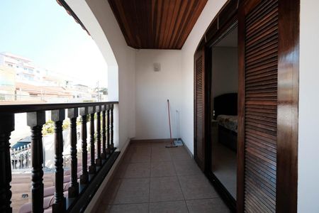 Casa à venda com 271m², 6 quartos e 5 vagasVaranda do Quarto 4