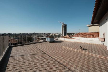 Casa à venda com 271m², 6 quartos e 5 vagasVaranda do Quarto 6