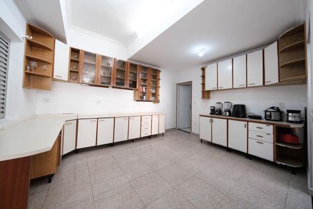 Casa à venda com 271m², 6 quartos e 5 vagasCozinha