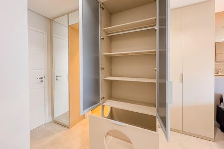 Studio à venda com 38m², 1 quarto e sem vagaArmários