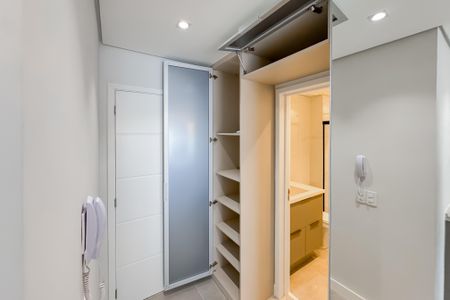 Studio à venda com 38m², 1 quarto e sem vagaArmários