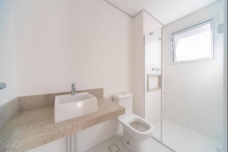 Apartamento à venda com 137m², 3 quartos e 3 vagasBanheiro da Suíte 2