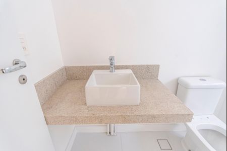 Apartamento à venda com 137m², 3 quartos e 3 vagasBanheiro da Suíte 1