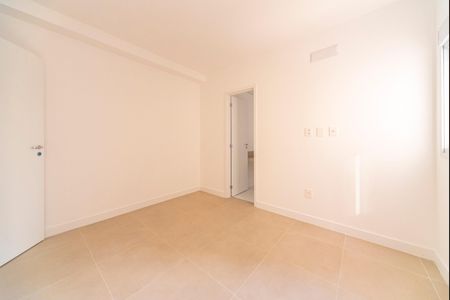 Apartamento à venda com 137m², 3 quartos e 3 vagasSuíte 1