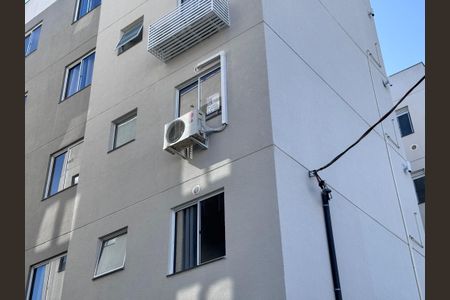 Apartamento à venda com 45m², 2 quartos e 1 vaga Apartamento à venda com 45m², 2 quartos e 1 vagaPlaca