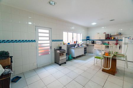 Casa à venda com 210m², 3 quartos e 2 vagas Casa à venda com 210m², 3 quartos e 2 vagasCozinha