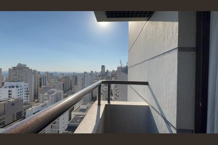 Studio à venda com 32m², 1 quarto e sem vaga Studio à venda com 32m², 1 quarto e sem vagaVaranda