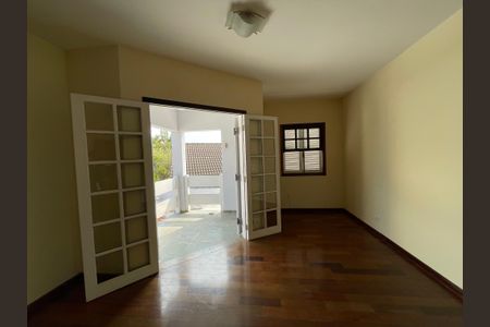 Casa de condomínio para alugar com 326m², 4 quartos e 6 vagas Casa de condomínio para alugar com 326m², 4 quartos e 6 vagasSuíte 1