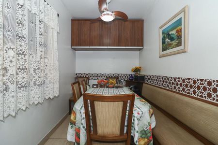 Apartamento à venda com 76m², 2 quartos e sem vagaCozinha