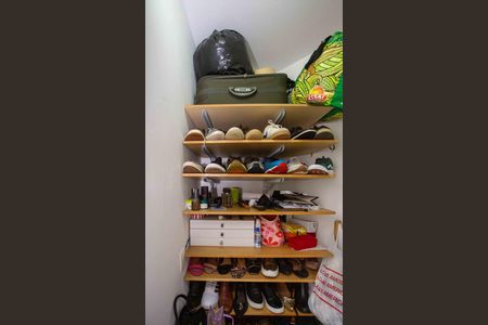 Apartamento à venda com 67m², 2 quartos e 1 vagaCloset