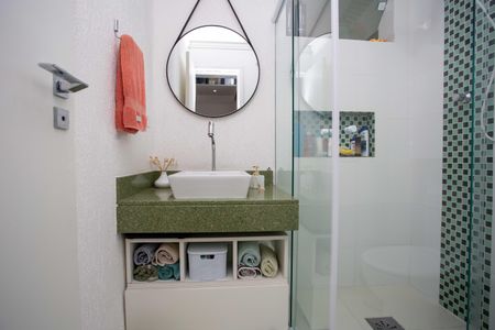 Apartamento à venda com 67m², 2 quartos e 1 vagaBanheiro Social