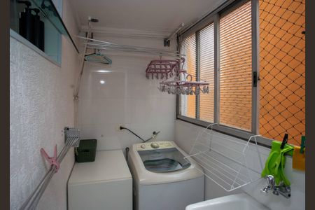 Apartamento à venda com 67m², 2 quartos e 1 vagaÁrea de Serviço