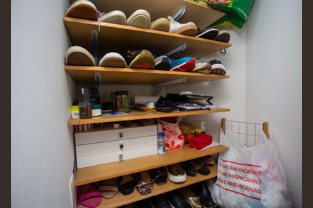 Apartamento à venda com 67m², 2 quartos e 1 vagaCloset