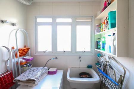 Apartamento à venda com 155m², 3 quartos e 4 vagas Apartamento à venda com 155m², 3 quartos e 4 vagasÁrea de Serviço