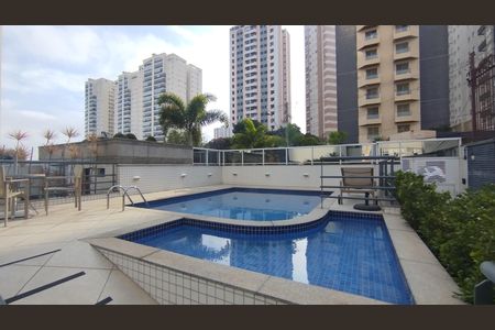 Apartamento à venda com 155m², 3 quartos e 4 vagas Apartamento à venda com 155m², 3 quartos e 4 vagasPiscina