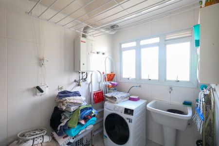 Apartamento à venda com 155m², 3 quartos e 4 vagas Apartamento à venda com 155m², 3 quartos e 4 vagasÁrea de Serviço