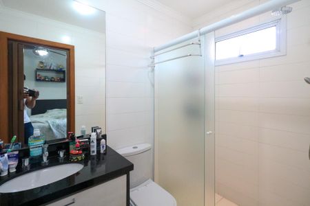 Apartamento à venda com 155m², 3 quartos e 4 vagas Apartamento à venda com 155m², 3 quartos e 4 vagasBanheiro da Suíte 2