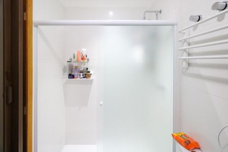 Apartamento à venda com 155m², 3 quartos e 4 vagas Apartamento à venda com 155m², 3 quartos e 4 vagasBanheiro da Suíte 1