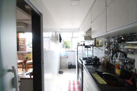 Apartamento à venda com 57m², 2 quartos e 2 vagasCozinha