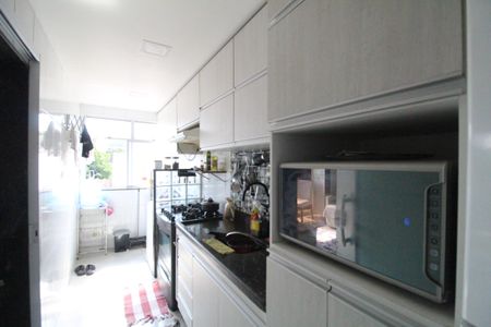 Apartamento à venda com 57m², 2 quartos e 2 vagasCozinha