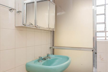 Casa à venda com 175m², 2 quartos e 2 vagasBanheiro