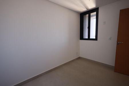 Apartamento para alugar com 74m², 3 quartos e 2 vagasQuarto 2