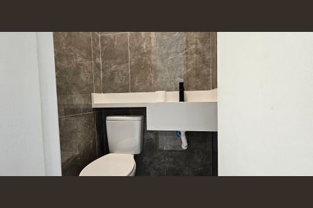 Casa à venda com 130m², 3 quartos e 2 vagasLavabo