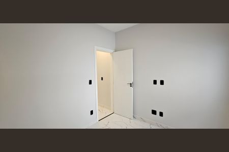 Casa à venda com 130m², 3 quartos e 2 vagasQuarto 2