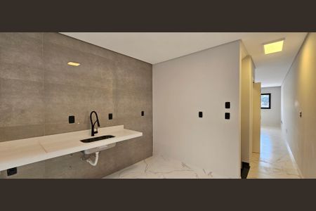 Casa à venda com 130m², 3 quartos e 2 vagasCozinha