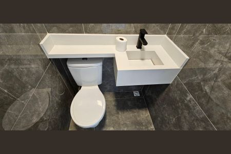 Casa à venda com 130m², 3 quartos e 2 vagasLavabo