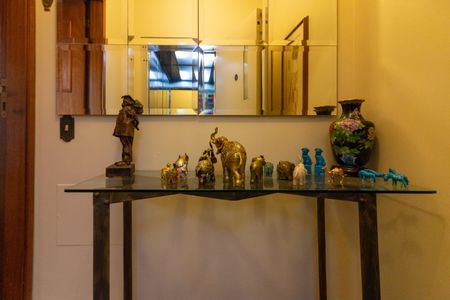 Apartamento para alugar com 146m², 3 quartos e 3 vagas Apartamento para alugar com 146m², 3 quartos e 3 vagasHall Sala