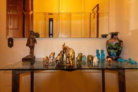 Apartamento para alugar com 146m², 3 quartos e 3 vagas Apartamento para alugar com 146m², 3 quartos e 3 vagasHall Privativo