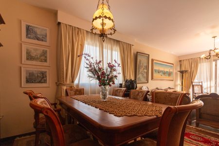 Apartamento para alugar com 146m², 3 quartos e 3 vagas Apartamento para alugar com 146m², 3 quartos e 3 vagasSala de Jantar